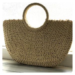 Straw tote bag